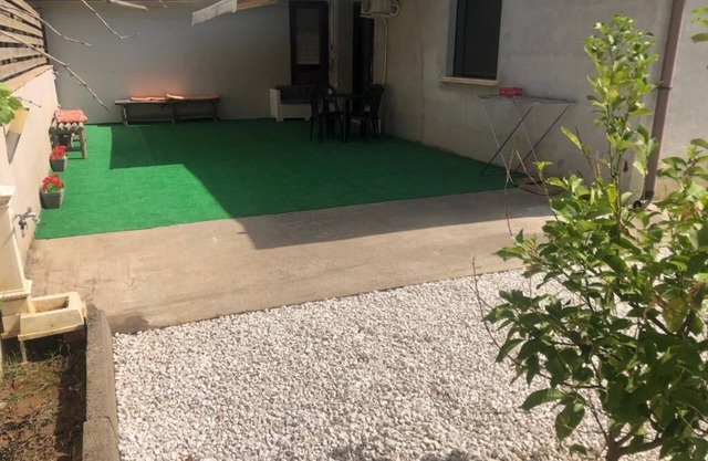 nCASA IMMERSA NEL VERDE