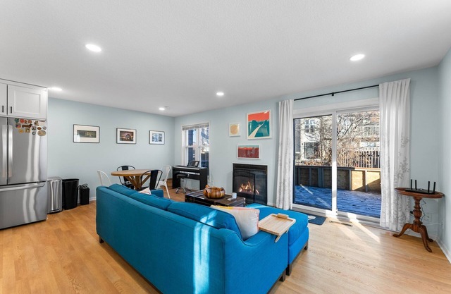 NE Townhome, Close to Everything!