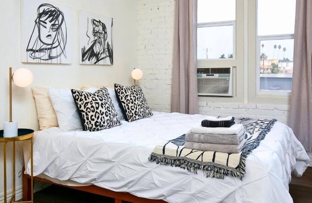 Near DTLA! Nice & Cozy Studio for 2!
