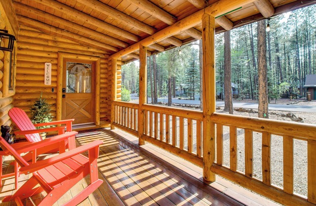 Near Fishing & Hiking: Pinetop Log Cabin w/Deck!