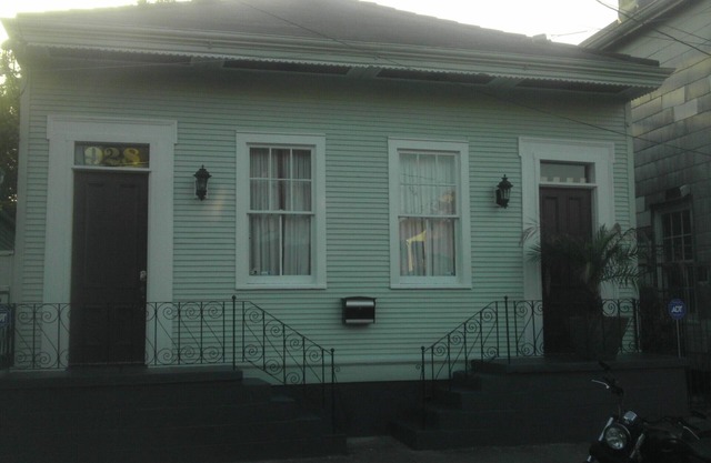 Near French Quarter +Frenchmen. Email for openings inc blocked dates+short stays