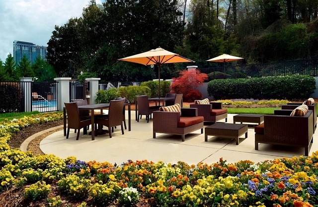 Near Georgia Aquarium! Pet-friendly Property w/Seasonal Pool, Parking!