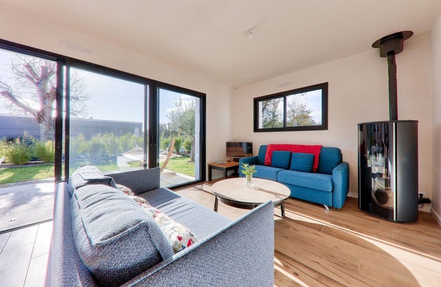 Near Rouvran beach - House for 8