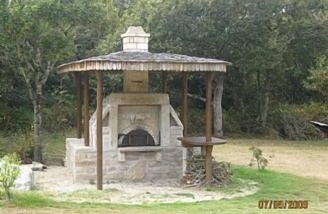 Neo Breton Style House In Village Location, Close To Beach/Pink Granite Coast