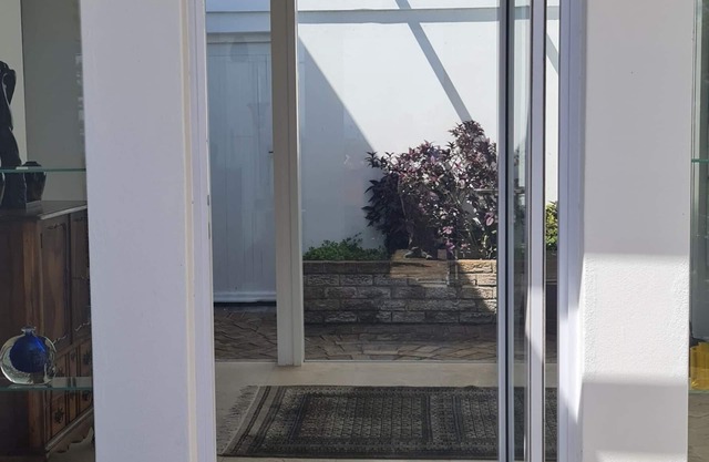 Neptunes Seat - Garden Paradise with Ocean Views
