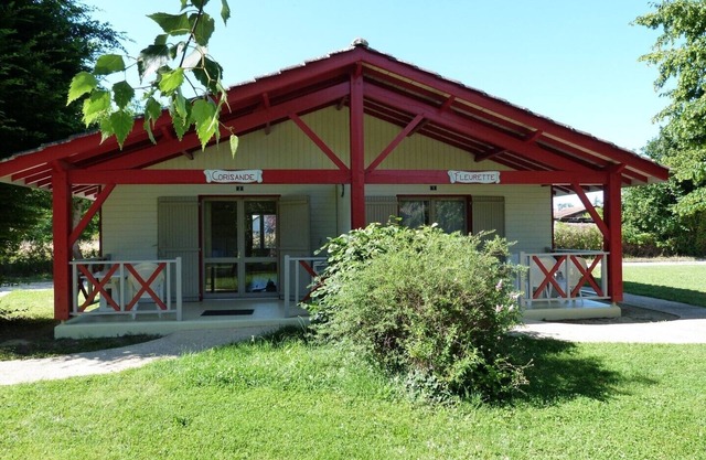 NERAC: GITES DE LA GARENNE