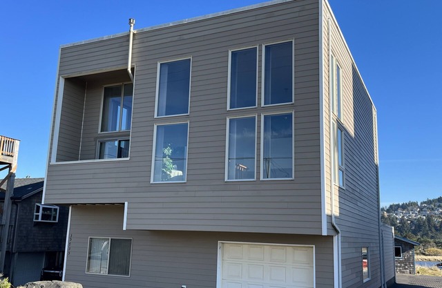 Nestucca Lookout #101 - Fun, family sized home with views! Great parking near river and beach!