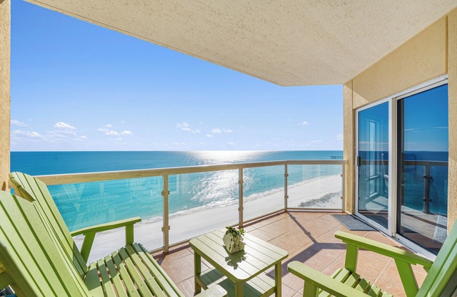 NEW 15th Floor Gulf View - Balcony - Pool - Hot Tub