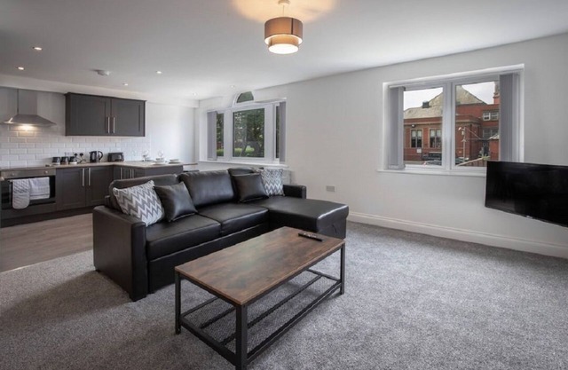New 2 Bedroom Apt, close to Winter Gardens. Apt 3