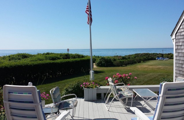 New addition/Renovation! EXPANSIVE OCEAN VIEWS. Family friendly, quiet beach.n