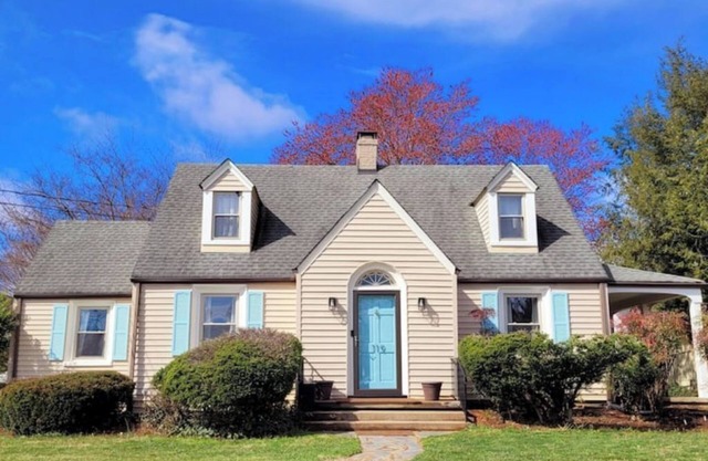 NEW! Adjacent to UVa Grounds.
