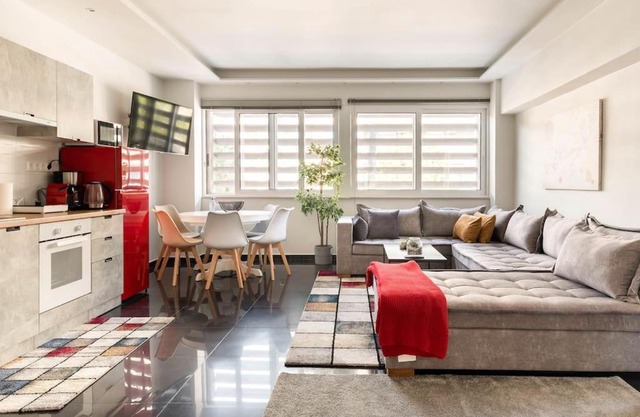 NEW AmazingLarge Luxury 4BR Suite/1min toAcropolis