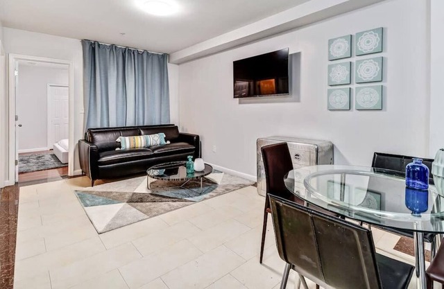 New and Cozy 1BD Apt in the heart of Philly!