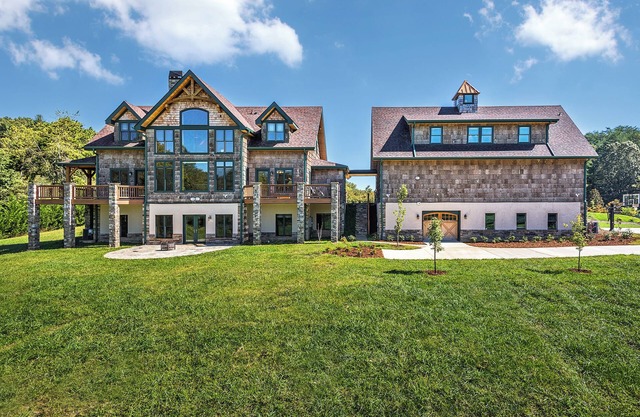 New Asheville Dream Home! Bball court, fire pit, theatre, pool table!