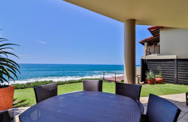 NEW-Beachfront cosy house, Dolphincoast, Tinley Manor w. AC "4.92" at airbn