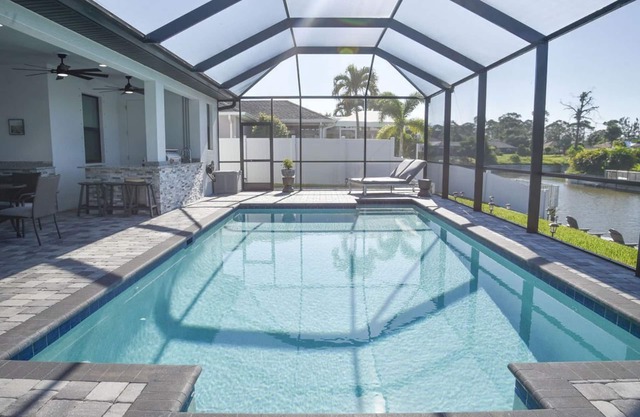 New Canal Access Pool Home w/Outdoor Oasis/Kayaks