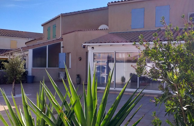 NEW! Comfortable villa 500m from the beach, Air conditioning, WIFI, residence with swimming pool