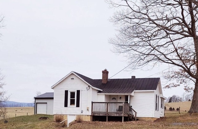 NEW! Cozy Cottage w/ Game Room & Hot Tub