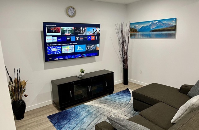 New cozy suite in brighton, saskatoon Sk