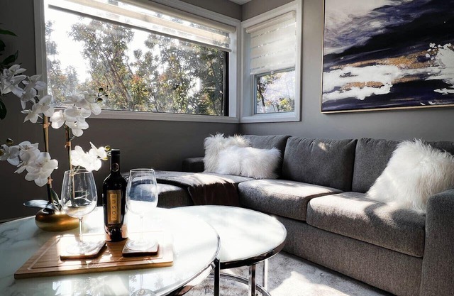 NEW Elegant City Living 1 BR