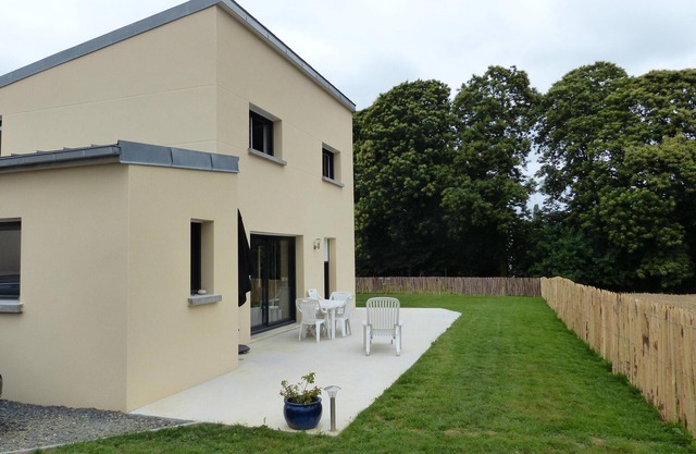 New house near the Golden Sands, Erquy and Cap Fréhel.