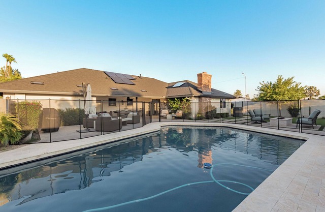 New Listing South Scottsdale Designer Chic