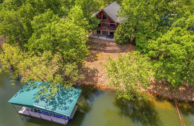 NEW! Lodge Style Grand Lake 6-bedroom Cabin & Private Dock. Great for families.