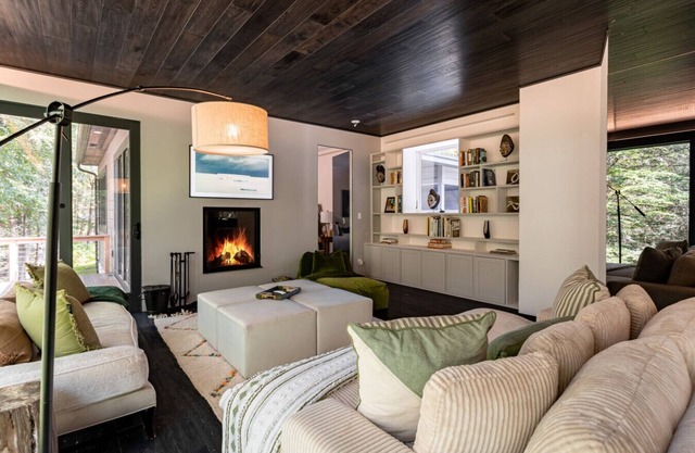 NEW: Luxe Glass Contemporary w/Pool + Guest House