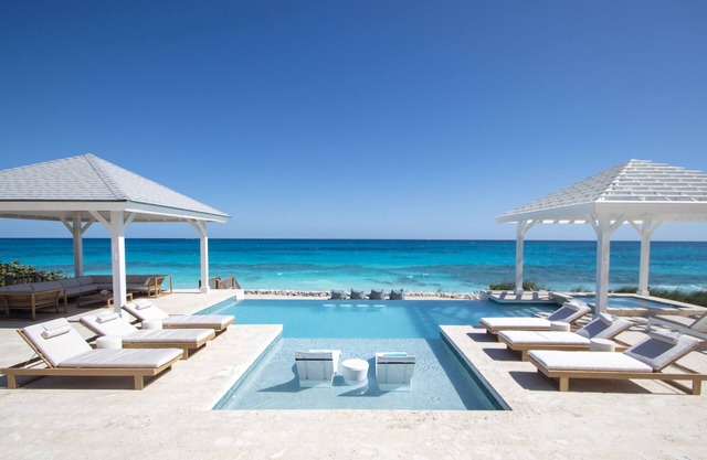 New Luxury Beachfront Home. nYour Private Paradise Awaits!