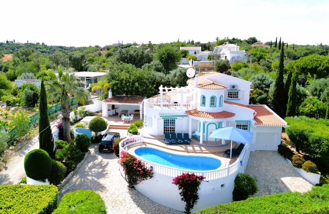 *NEW Luxury Private Villa - Heated Pool - WiFi - BBQ - Sea Views