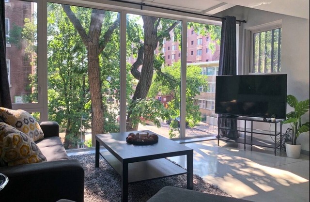 NEW ! MODERN 1500 SF 2 BR 2.5 BA -ULTRA LUXURIOUS CONDO -OSBORNE VILLAGE !