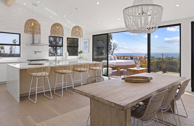 New Modern & Spacious Malibu Home w/Ocean Views, Large Decks, Spa