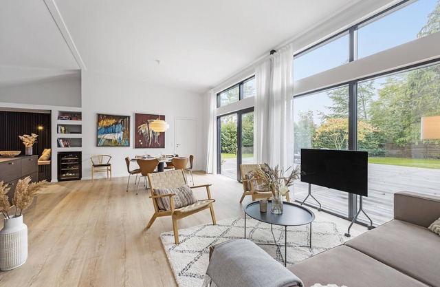 New retreat! Tucked away in peaceful surroundings