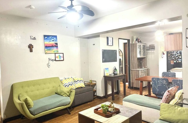 NEW! Spacious 3BR Home with Fast Wifi & Pool
