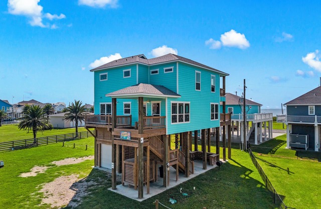 New! Steps to Shore, 5-Star Stays