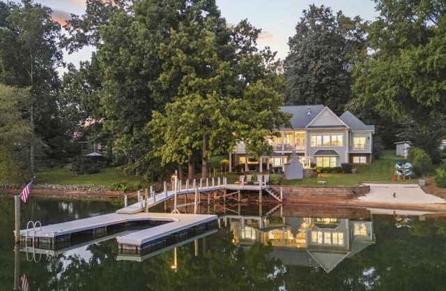 New to Lake Norman! Private Beach and Sunset Views