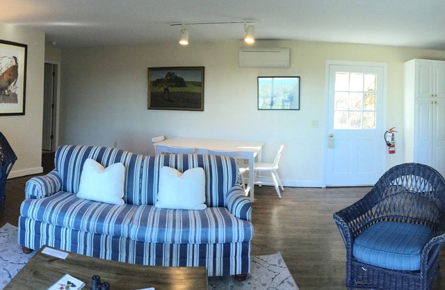 New to VRBO! 2 bedroom waterview cottage with private beach access