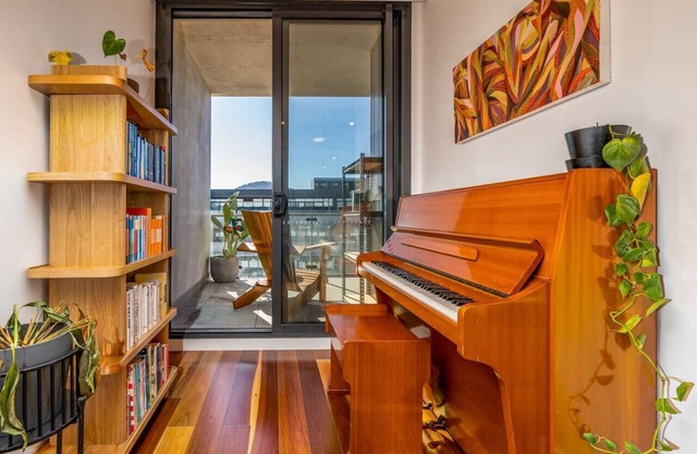 New to VRBO: Anzac Park Apt - 3 mins to Canberra Centre!