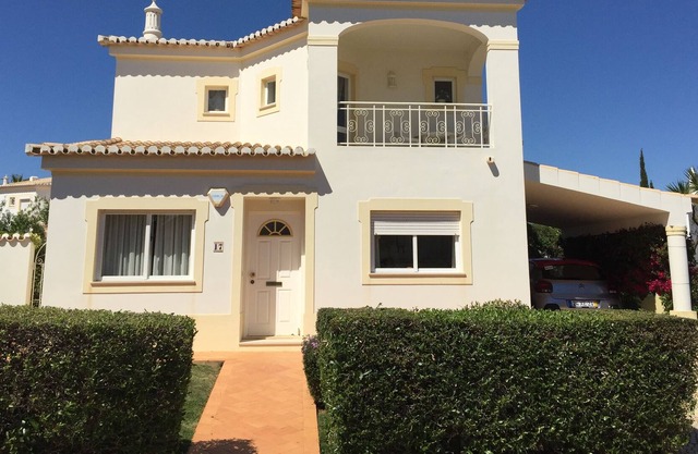 New: Villa with pool near Praia da Rocha beach in Portimao