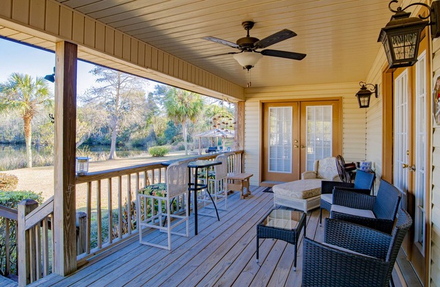 New Years Open @ Pirate Cove, Waterfront Home, Boat Dock, Campfire Fun, Covered Porch