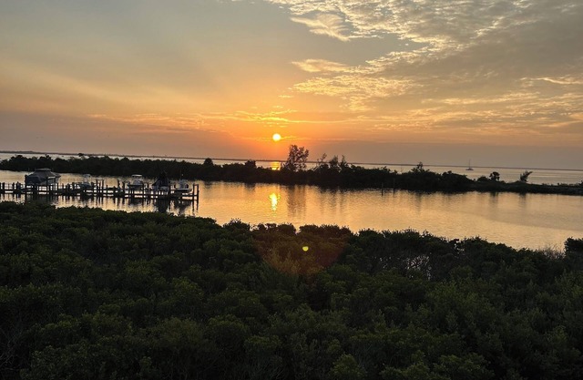 Newly listed, beautiful 2-bedroom, 2 bathroom condo in charming Boca Grande.