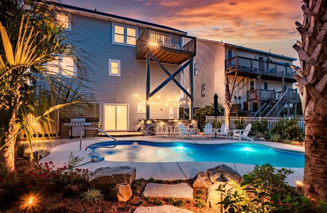 Newly Remodeled! With Beautiful Backyard Oasis & Private Heated Pool & Cabana!