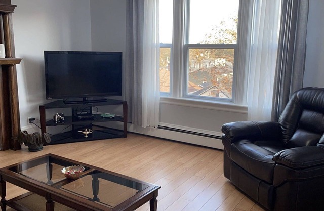 Newly renovated 2 bedroom apartment