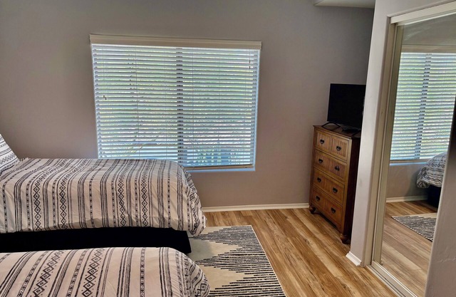 Newly Renovated 2-bedroom/ 2-bath, Dog Friendly Condo in fabulous Oro Valley