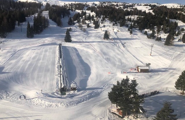 Newly renovated apartment with mountain views at the foot of the slopes