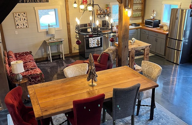 Newly Renovated Post & Beam Style Barn.