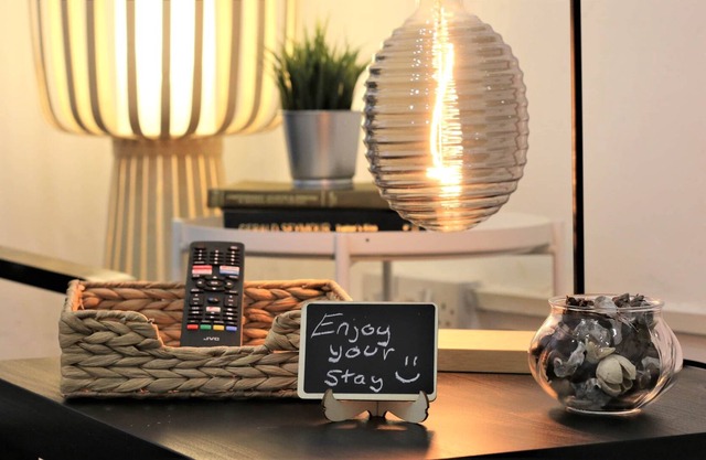 Newport Road Terrace (Sleeps 10)