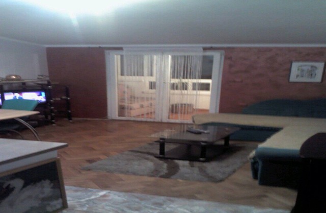 Nice And Comfortable Apartment With Parking