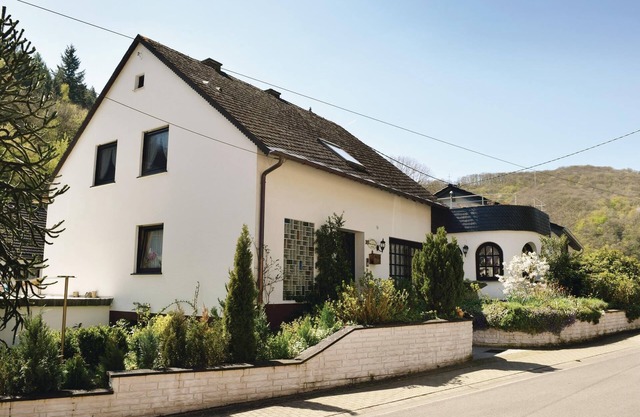 Nice apartment in Neumagen-Papiermühle