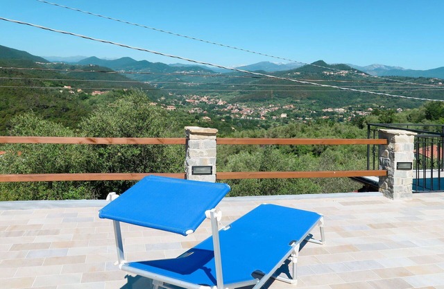 Nice apartment for 6 guests with WIFI, A/C, TV, terrace and parking